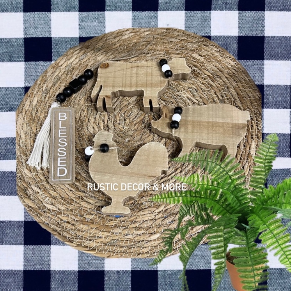 Farmhouse Cow, Pig, Chicken Wood Decor